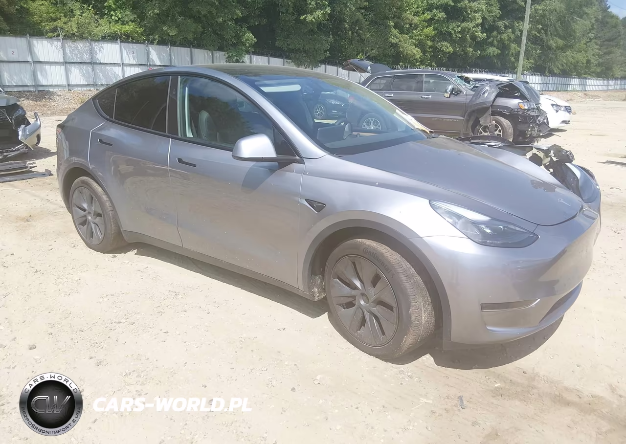 2025 Tesla Model Y Long Range Dual Motor Rear-Wheel Drive – zdjęcie 1 z 22