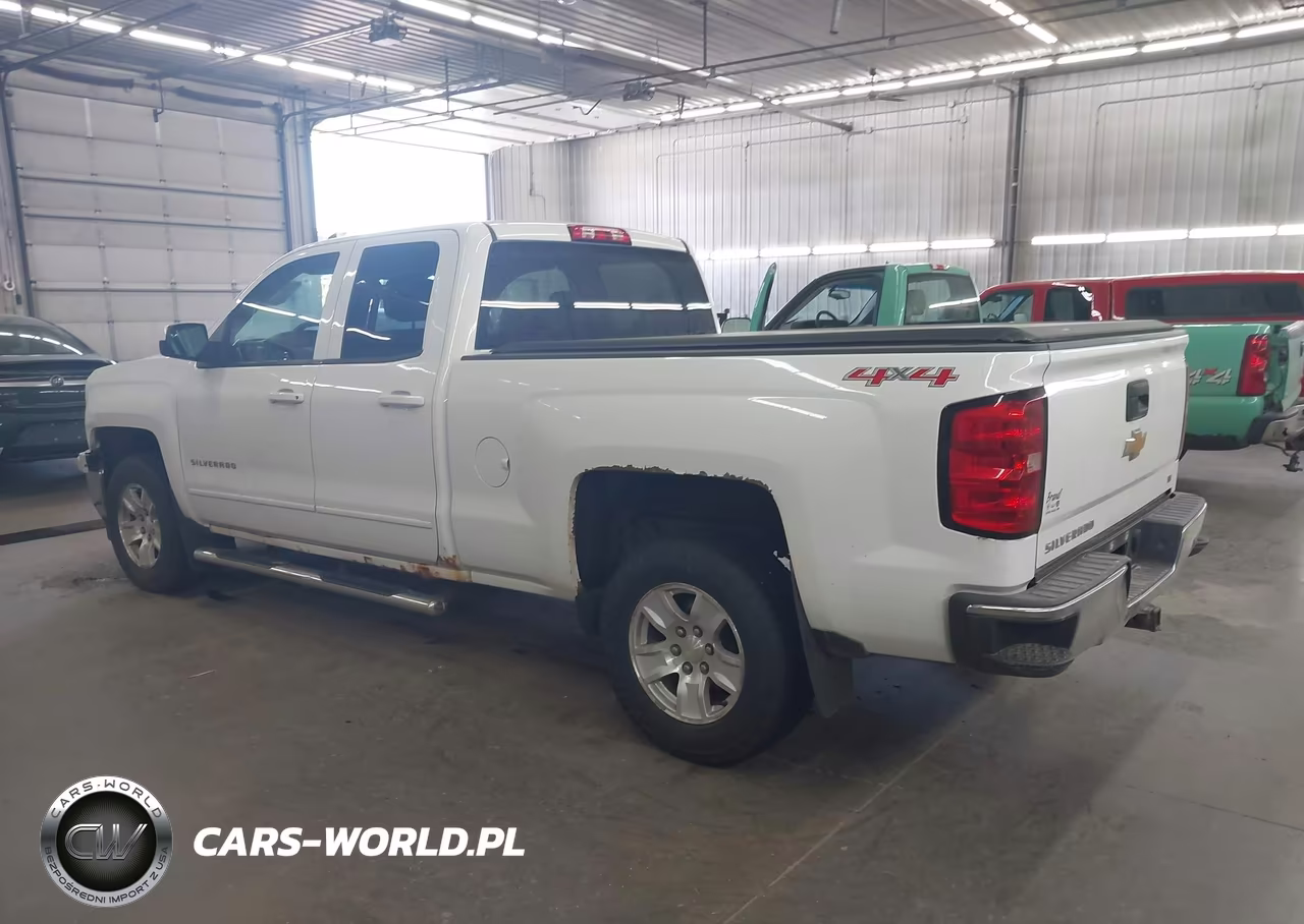 2015 Chevrolet Silverado 1500 1Lt VIN:1GCVKREH4FZ359990 - 3