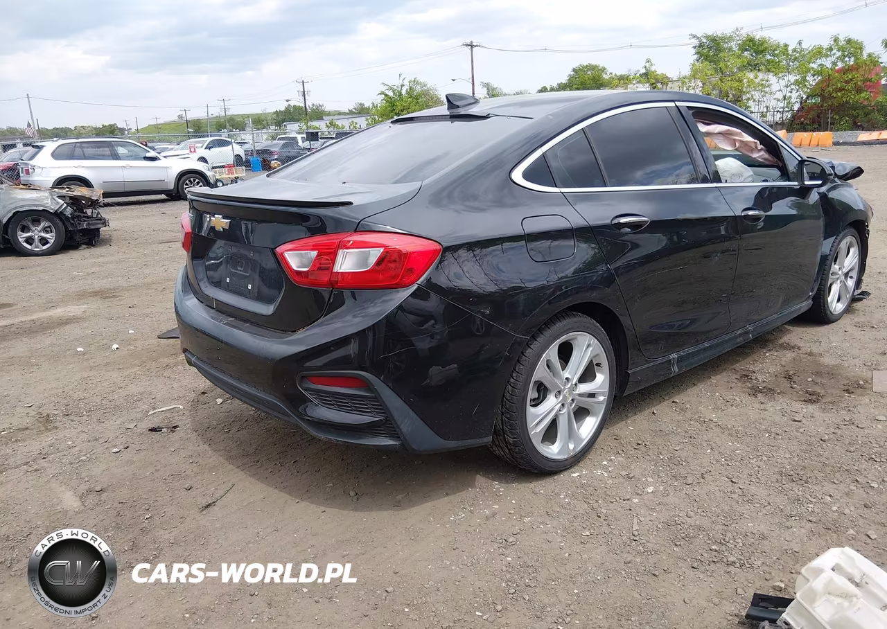 2017 Chevrolet Cruze Premier Auto VIN:1G1BF5SM1H7203513 - 4