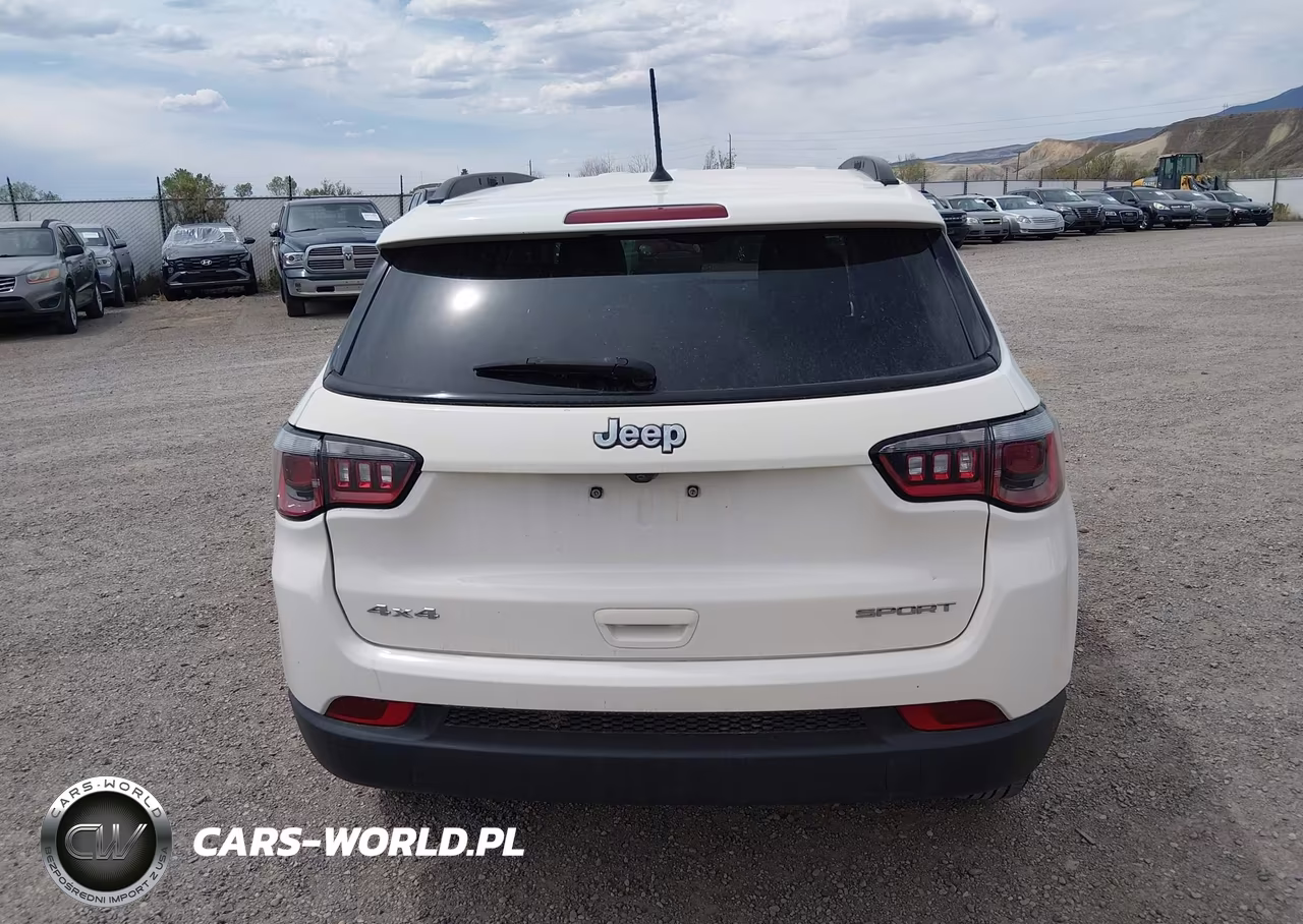 2018 Jeep Compass Sport 4X4 VIN:3C4NJDAB7JT392229 - 17