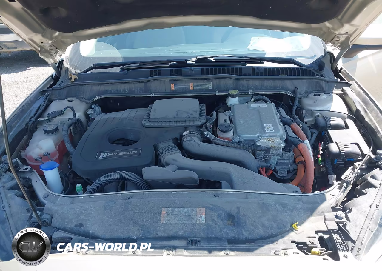 2018 Ford Fusion Hybrid S VIN:3FA6P0UUXJR100438 - 10
