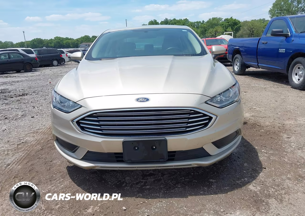 2018 Ford Fusion Hybrid S VIN:3FA6P0UUXJR100438 - 12