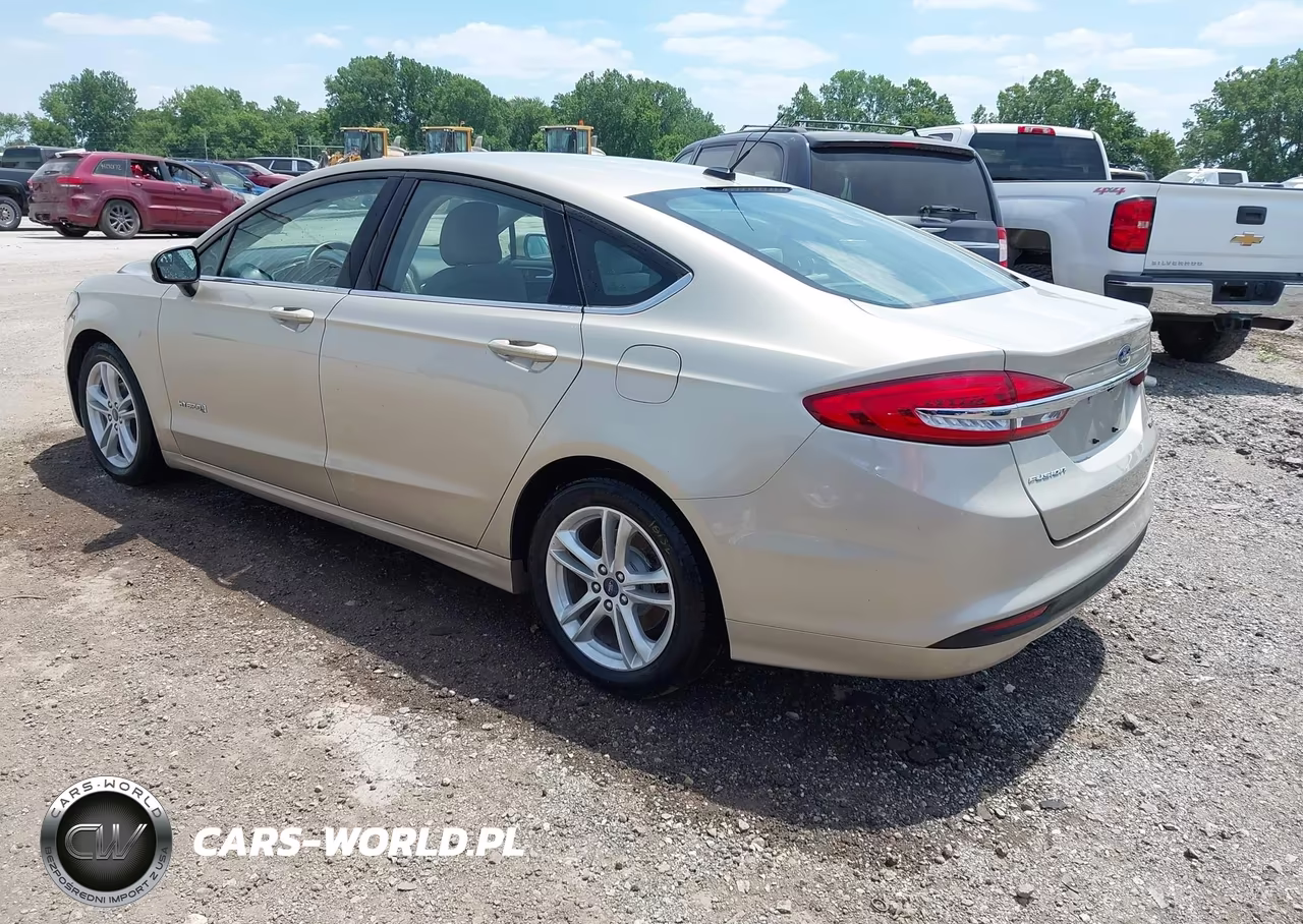 2018 Ford Fusion Hybrid S VIN:3FA6P0UUXJR100438 - 3