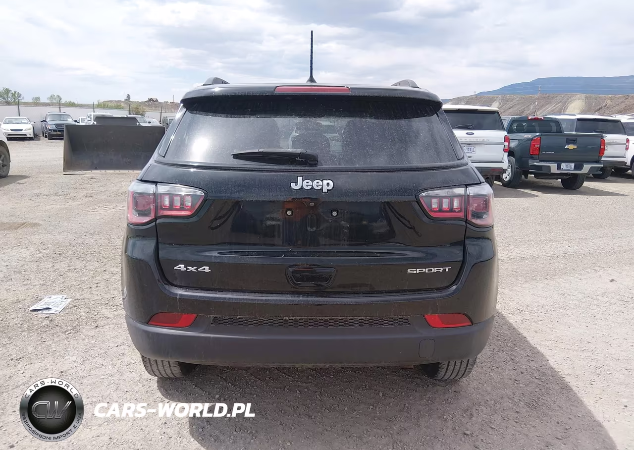 2018 Jeep Compass Sport VIN:3C4NJDAB5JT392228 - 18