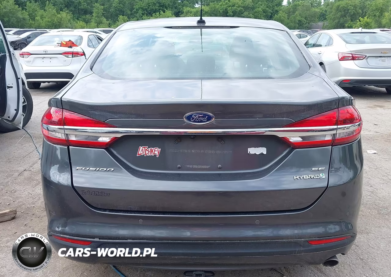 2018 Ford Fusion Hybrid Se VIN:3FA6P0LU3JR286888 - 16