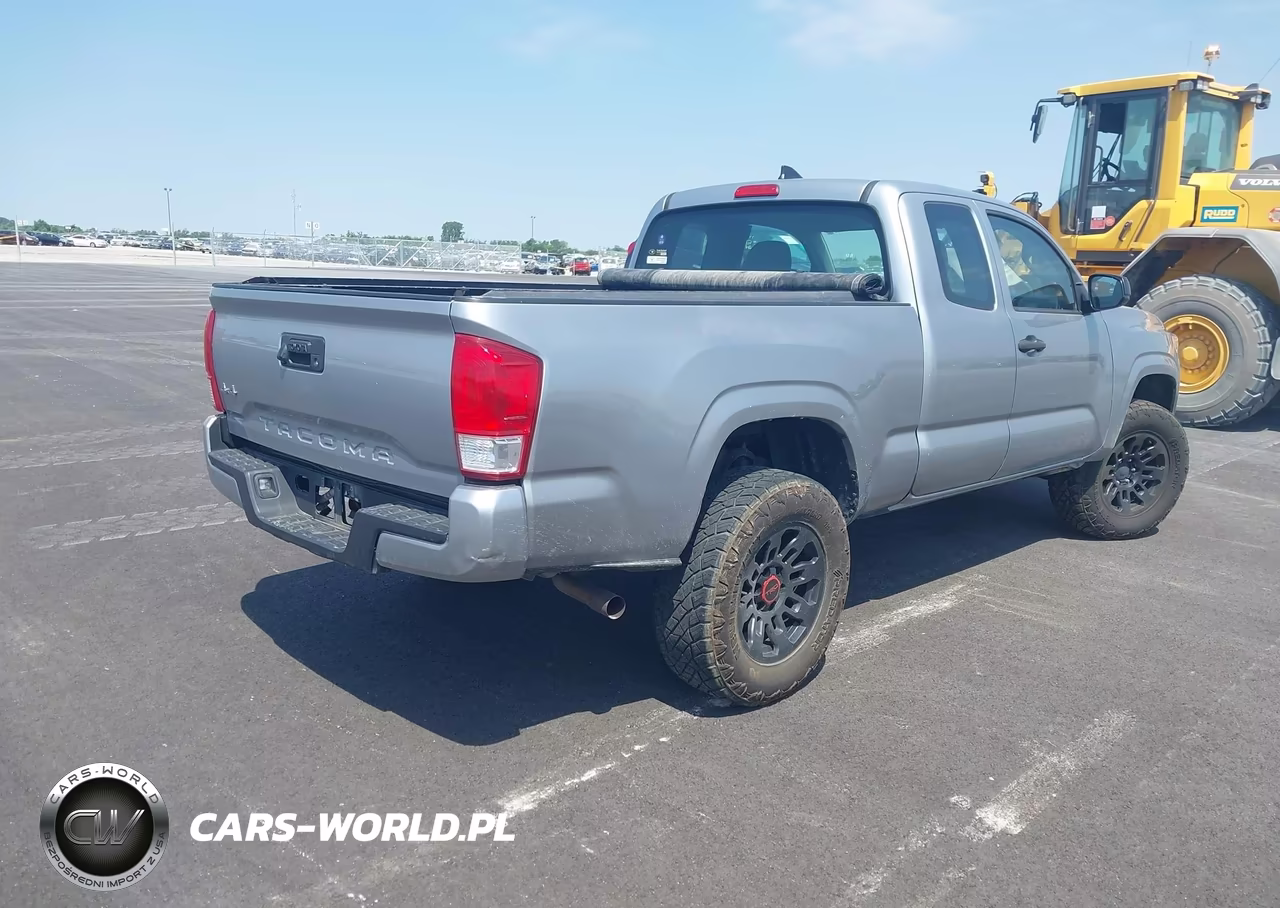 2017 Toyota Tacoma Sr VIN:5TFSX5EN9HX055670 - 4