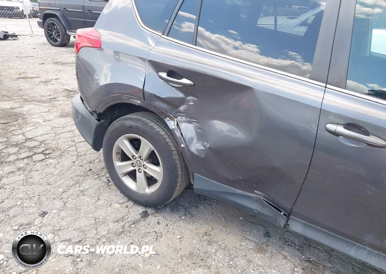 2015 Toyota Rav4 Xle VIN:2T3WFREV7FW190062 - 18