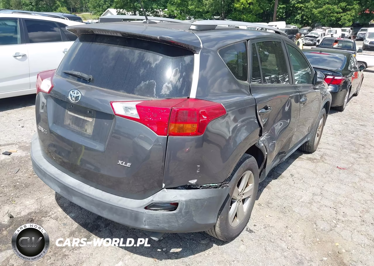 2015 Toyota Rav4 Xle VIN:2T3WFREV7FW190062 - 4