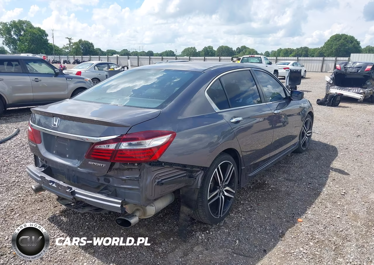 2017 Honda Accord Sport VIN:1HGCR2F55HA060512 - 4