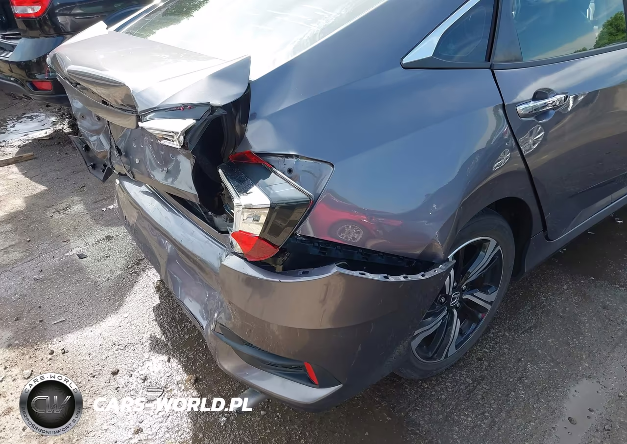 2016 Honda Civic Touring VIN:19XFC1F99GE008712 - 20