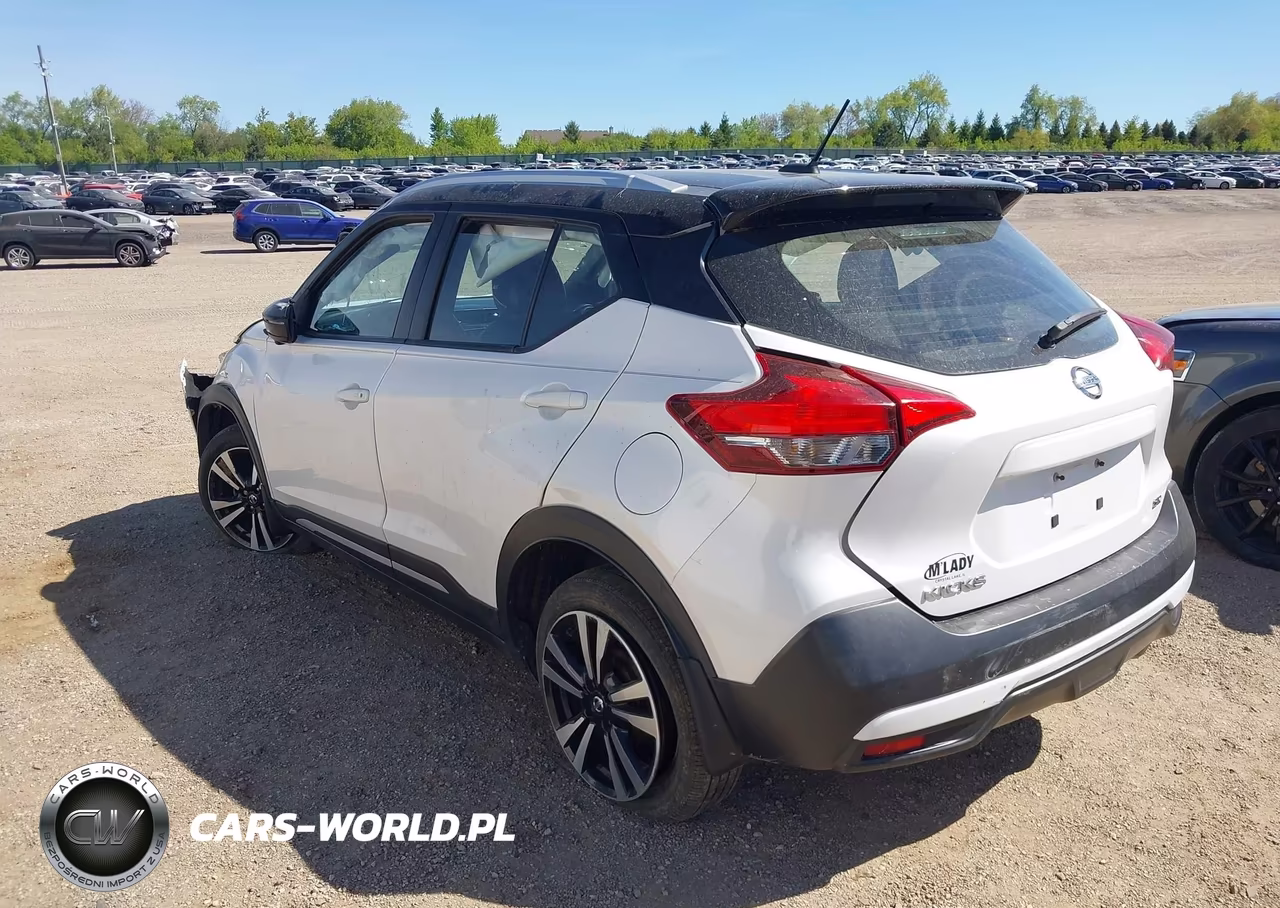 2019 Nissan Kicks Sr VIN:3N1CP5CU2KL537238 - 3