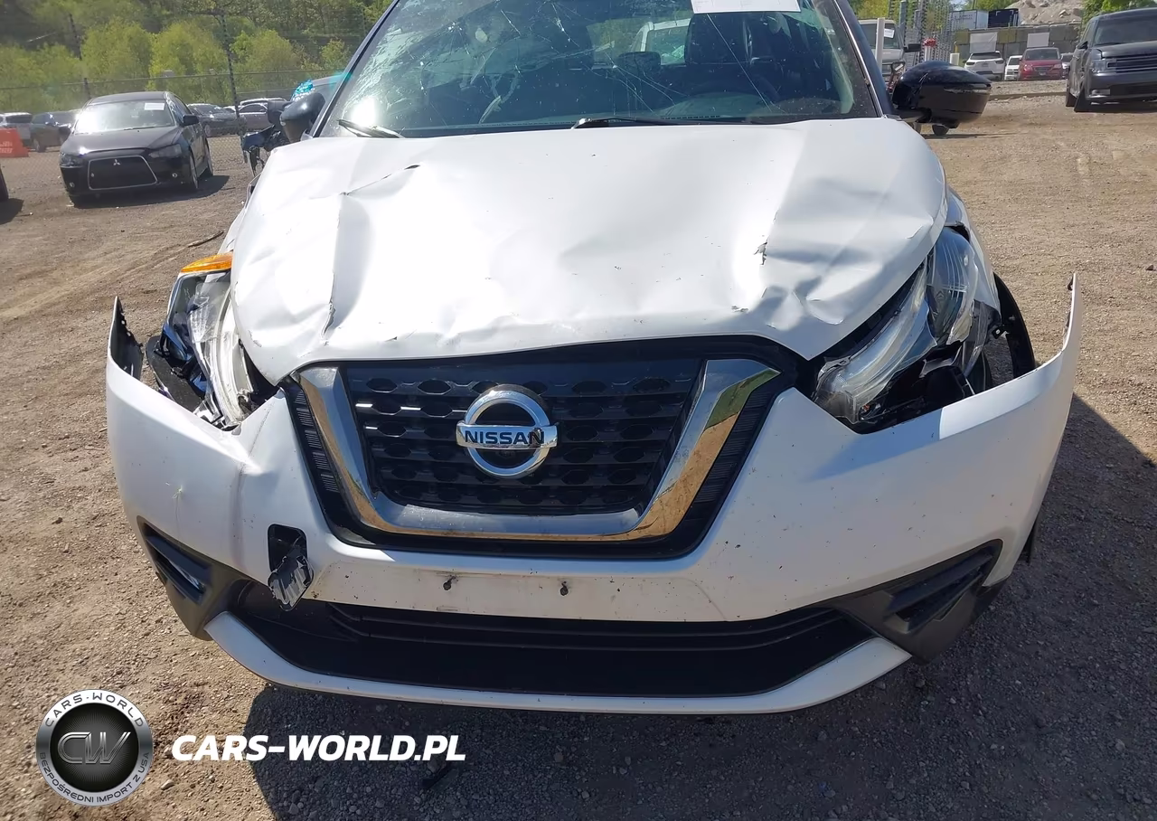 2019 Nissan Kicks Sr VIN:3N1CP5CU2KL537238 - 6