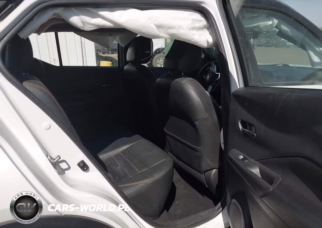 2019 Nissan Kicks Sr VIN:3N1CP5CU2KL537238 - 8