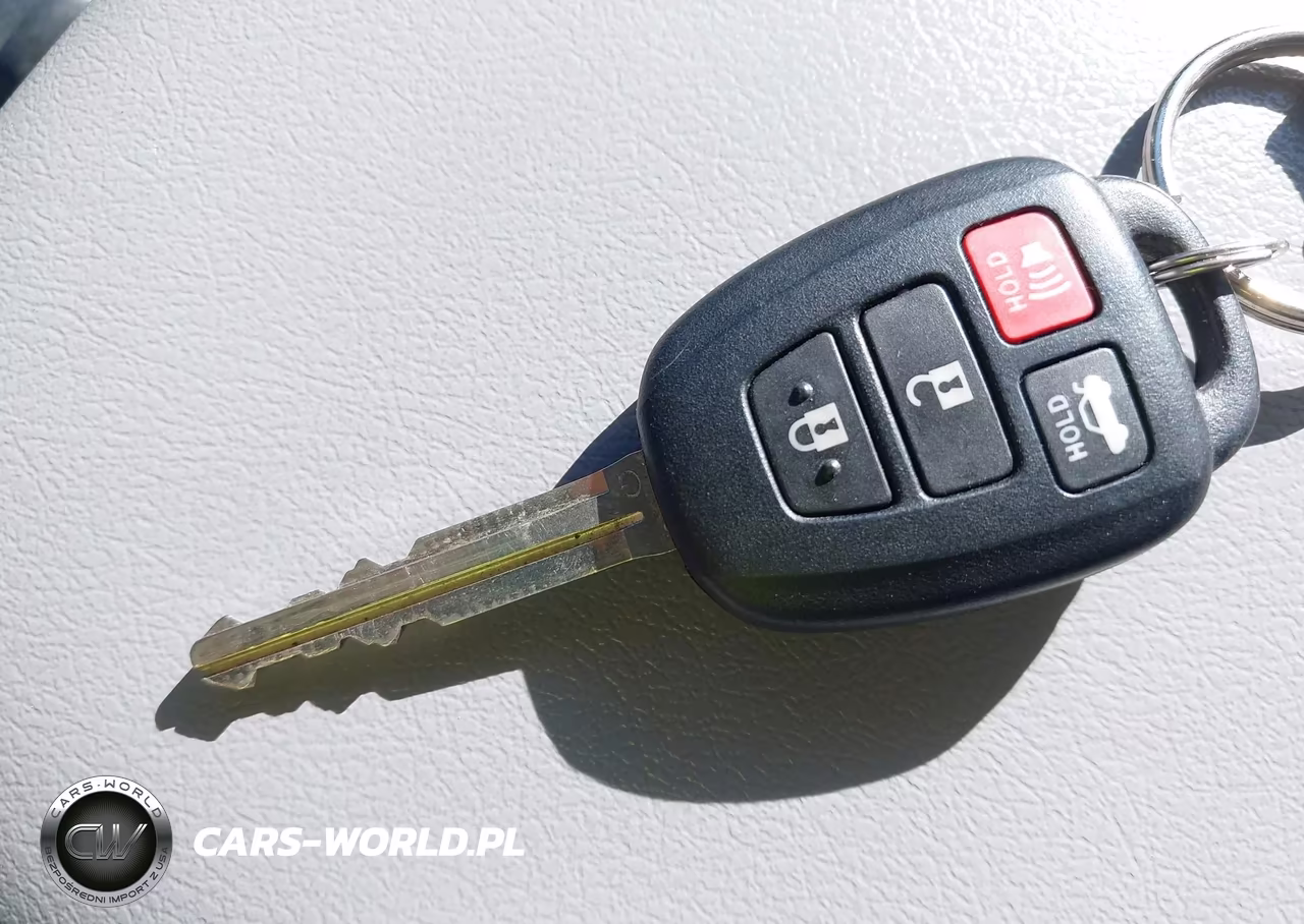 2014 Toyota Camry Le VIN:4T4BF1FK8ER425621 - 11