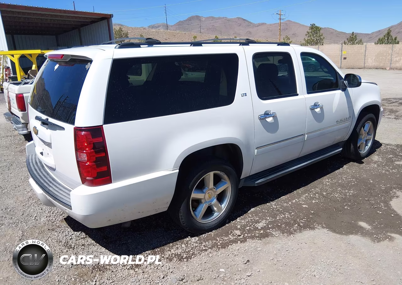 2013 Chevrolet Suburban 1500 Ltz VIN:1GNSKKE79DR218421 - 4