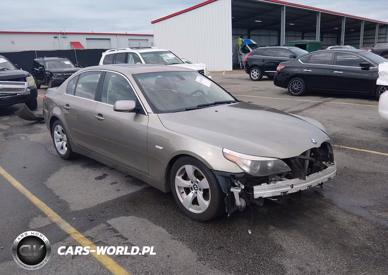 2004 BMW 530I