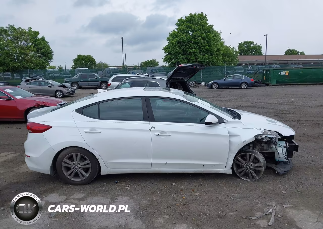 2018 Hyundai Elantra Value Edition VIN:5NPD84LF6JH349458 - 13