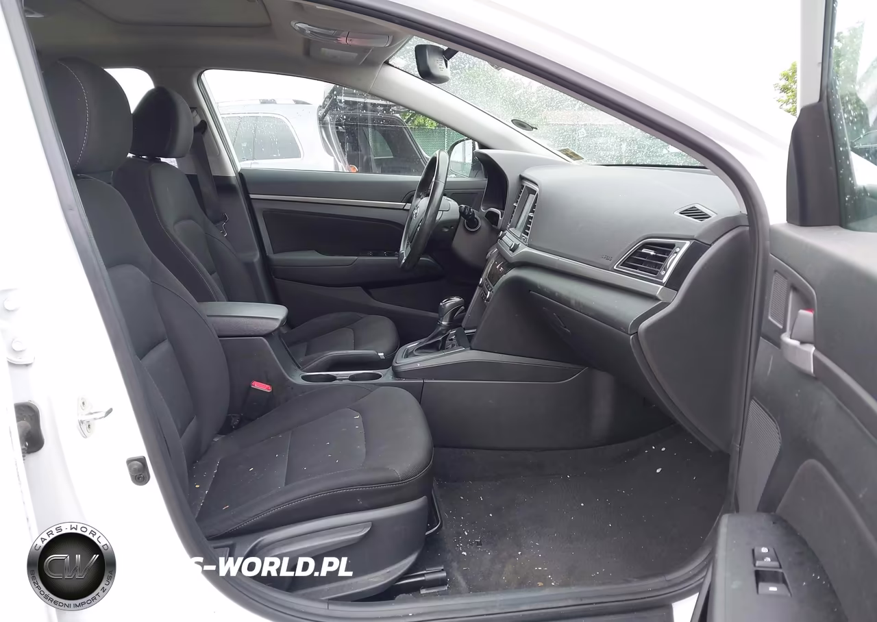 2018 Hyundai Elantra Value Edition VIN:5NPD84LF6JH349458 - 5