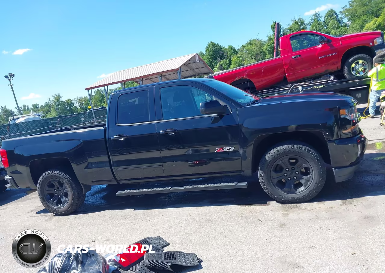 2018 Chevrolet Silverado 1500 2Lt VIN:1GCVKREC0JZ217309 - 14