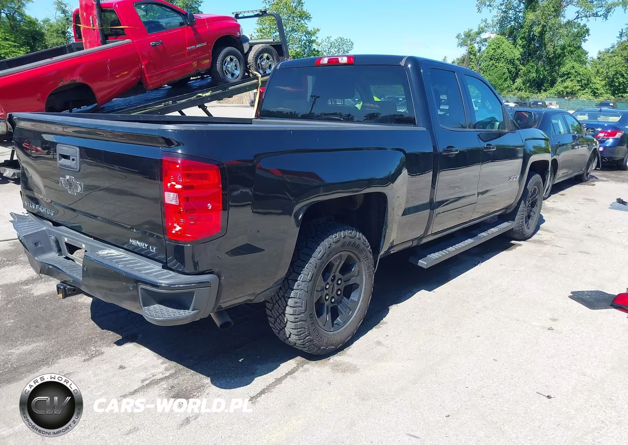 2018 Chevrolet Silverado 1500 2Lt VIN:1GCVKREC0JZ217309 - 4