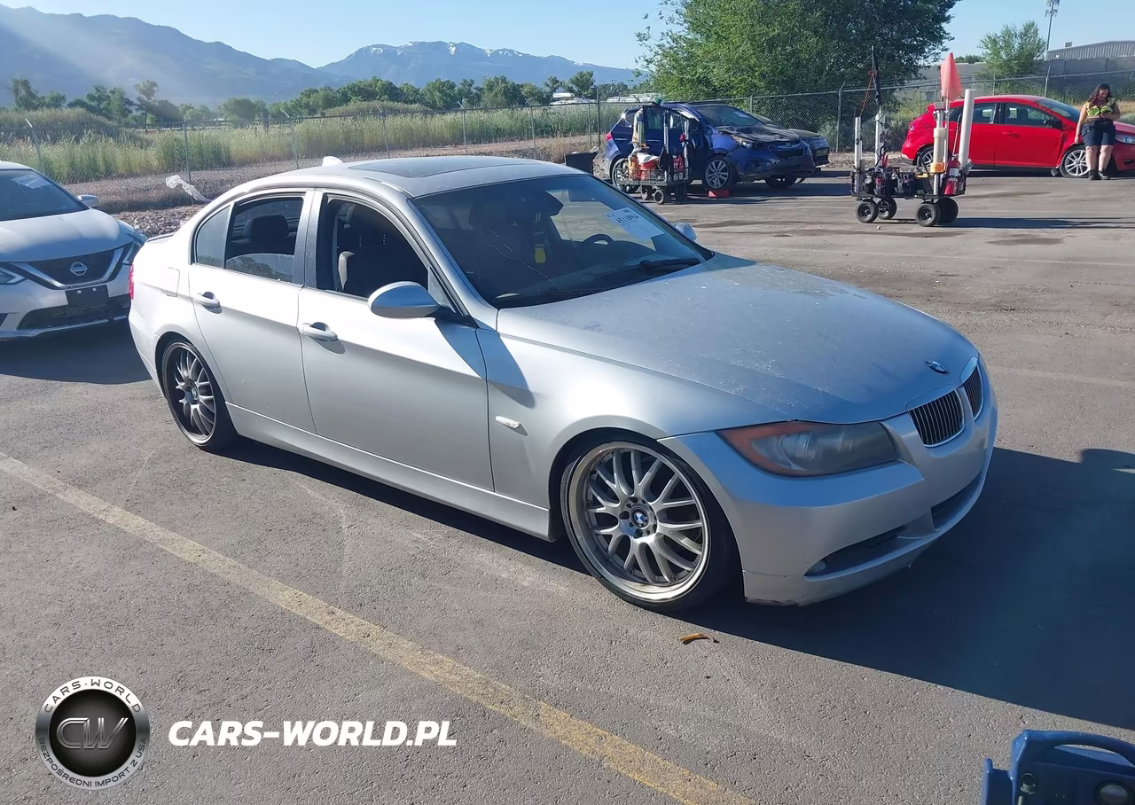 2006 BMW 325I