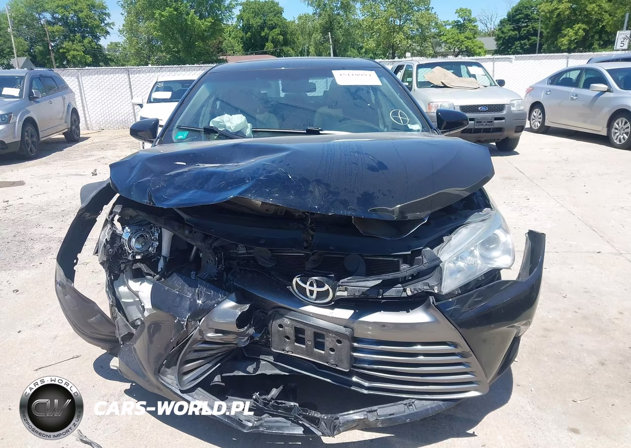 2017 Toyota Camry Le VIN:4T1BF1FK5HU445503 - 12