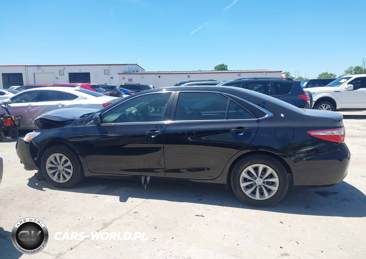 2017 Toyota Camry Le VIN:4T1BF1FK5HU445503 - 14
