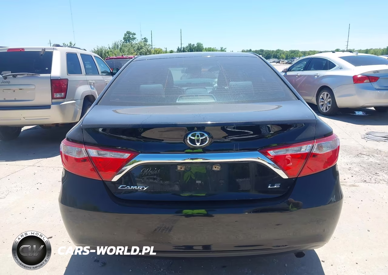 2017 Toyota Camry Le VIN:4T1BF1FK5HU445503 - 16