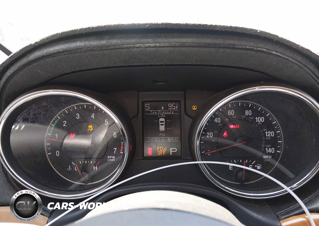 2011 Jeep Grand Cherokee Overland VIN:1J4RS6GG0BC588405 - 7