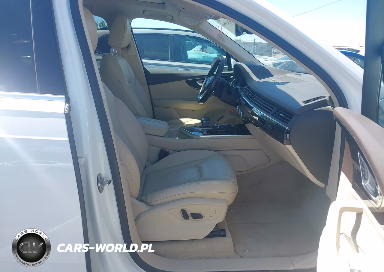 2018 Audi Q7 3.0T Premium VIN:WA1LABF75JD020095 - 5