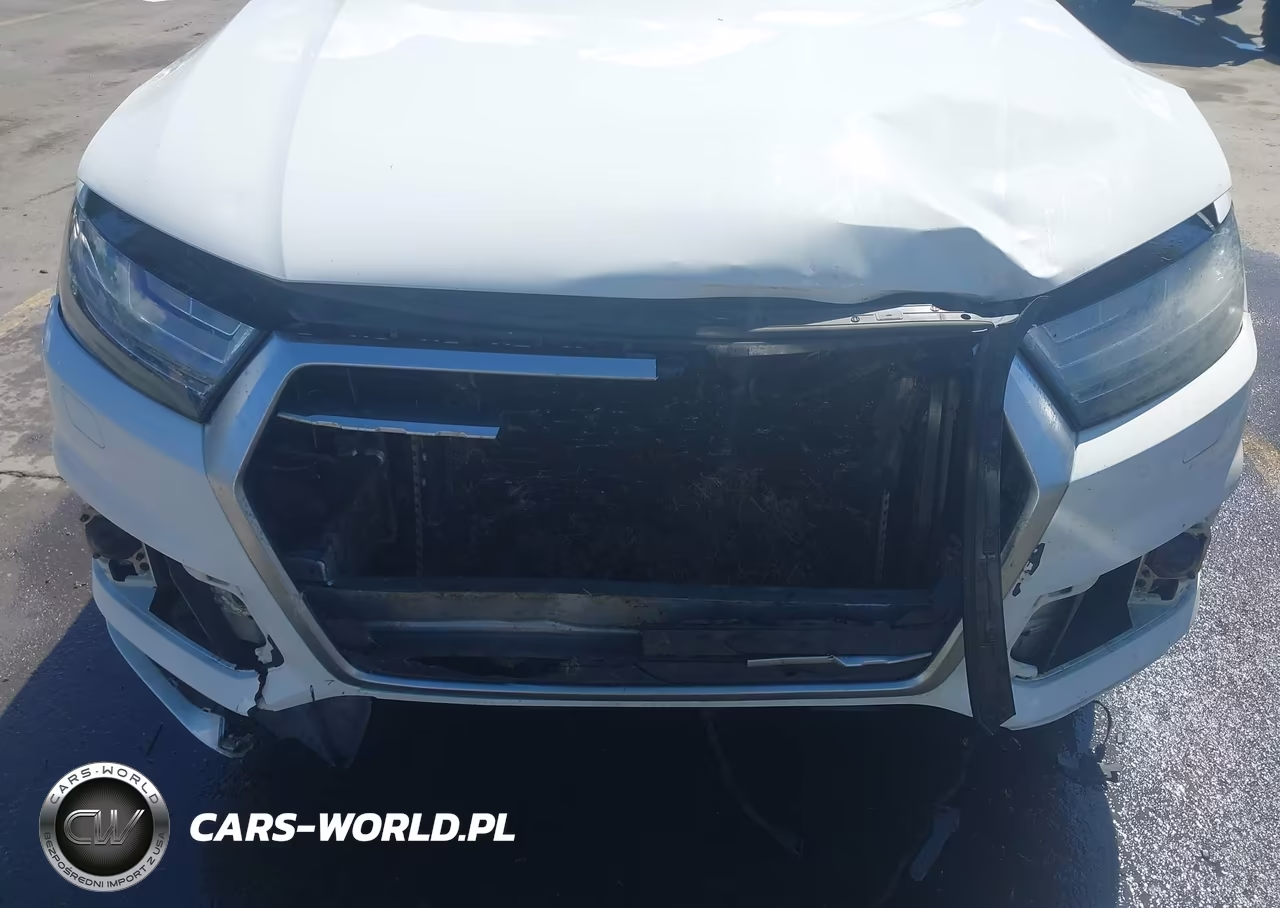 2018 Audi Q7 3.0T Premium VIN:WA1LABF75JD020095 - 6