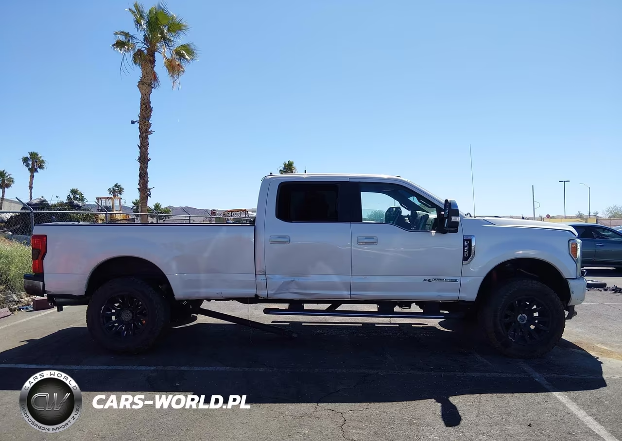 2017 Ford F-350 Platinum VIN:1FT8W3BT5HEE13847 - 13