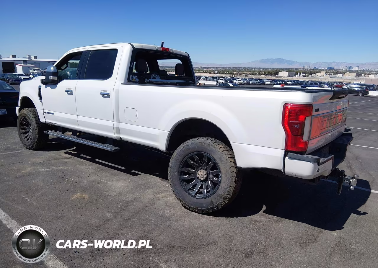 2017 Ford F-350 Platinum VIN:1FT8W3BT5HEE13847 - 3