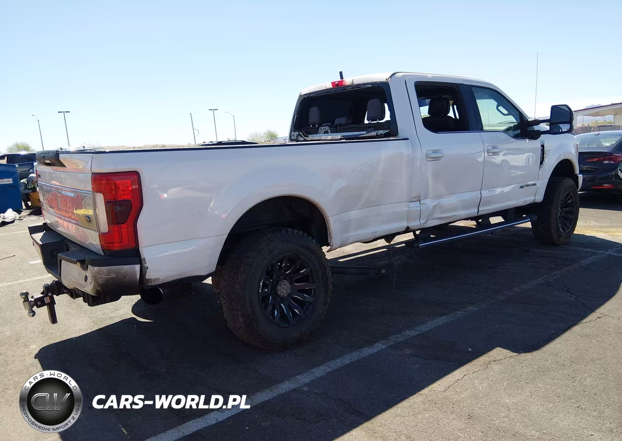 2017 Ford F-350 Platinum VIN:1FT8W3BT5HEE13847 - 4