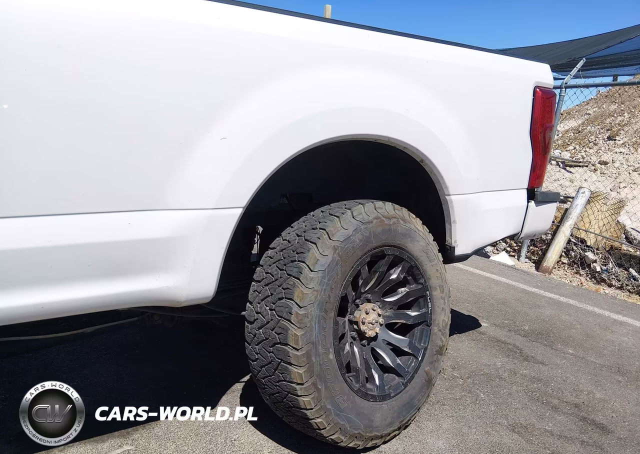 2017 Ford F-350 Platinum VIN:1FT8W3BT5HEE13847 - 6