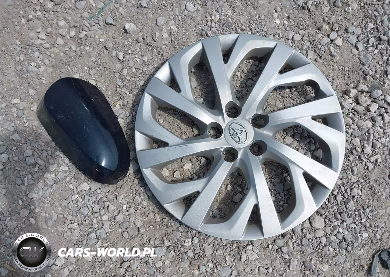 2018 Toyota Corolla Le VIN:2T1BURHEXJC975646 - 12