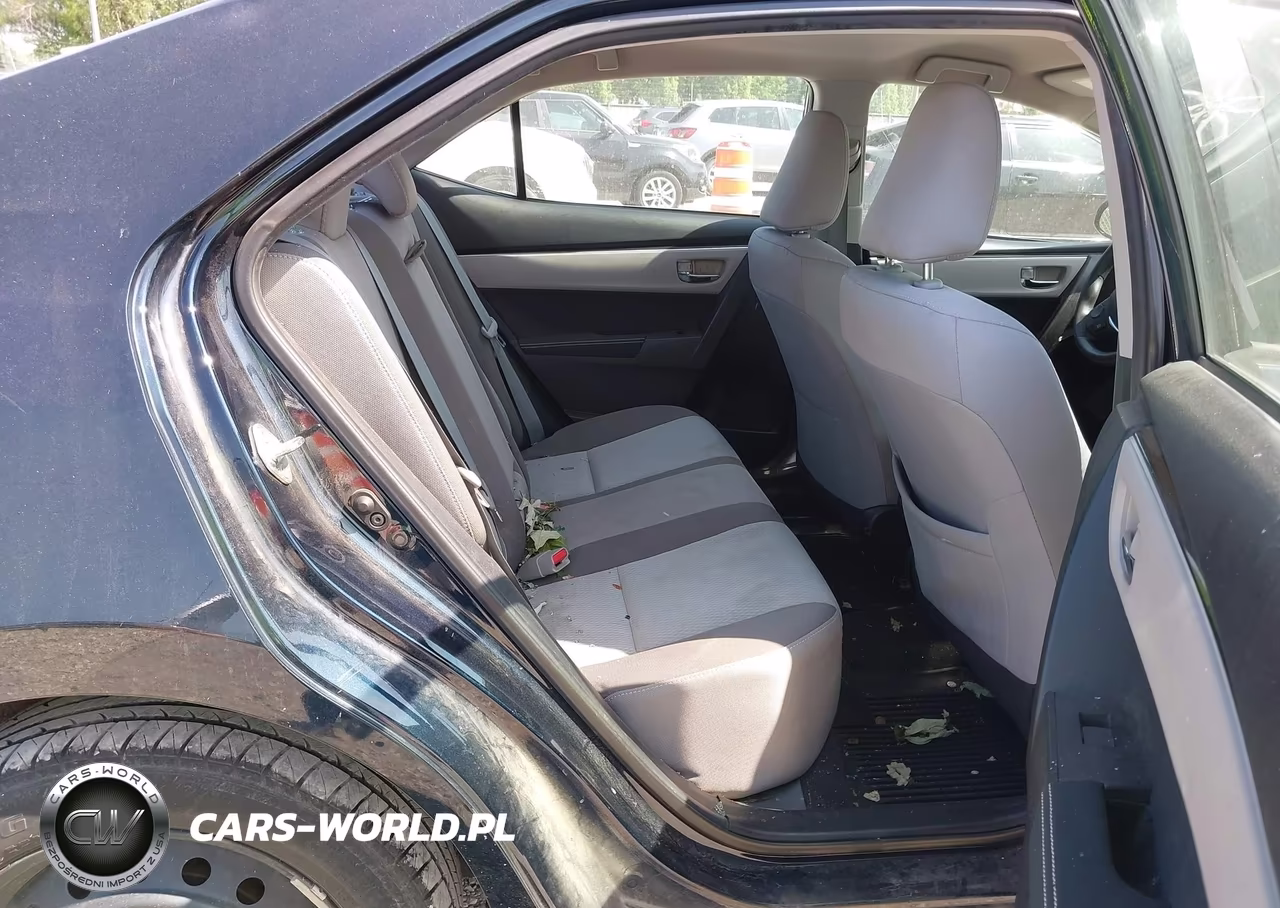 2018 Toyota Corolla Le VIN:2T1BURHEXJC975646 - 8
