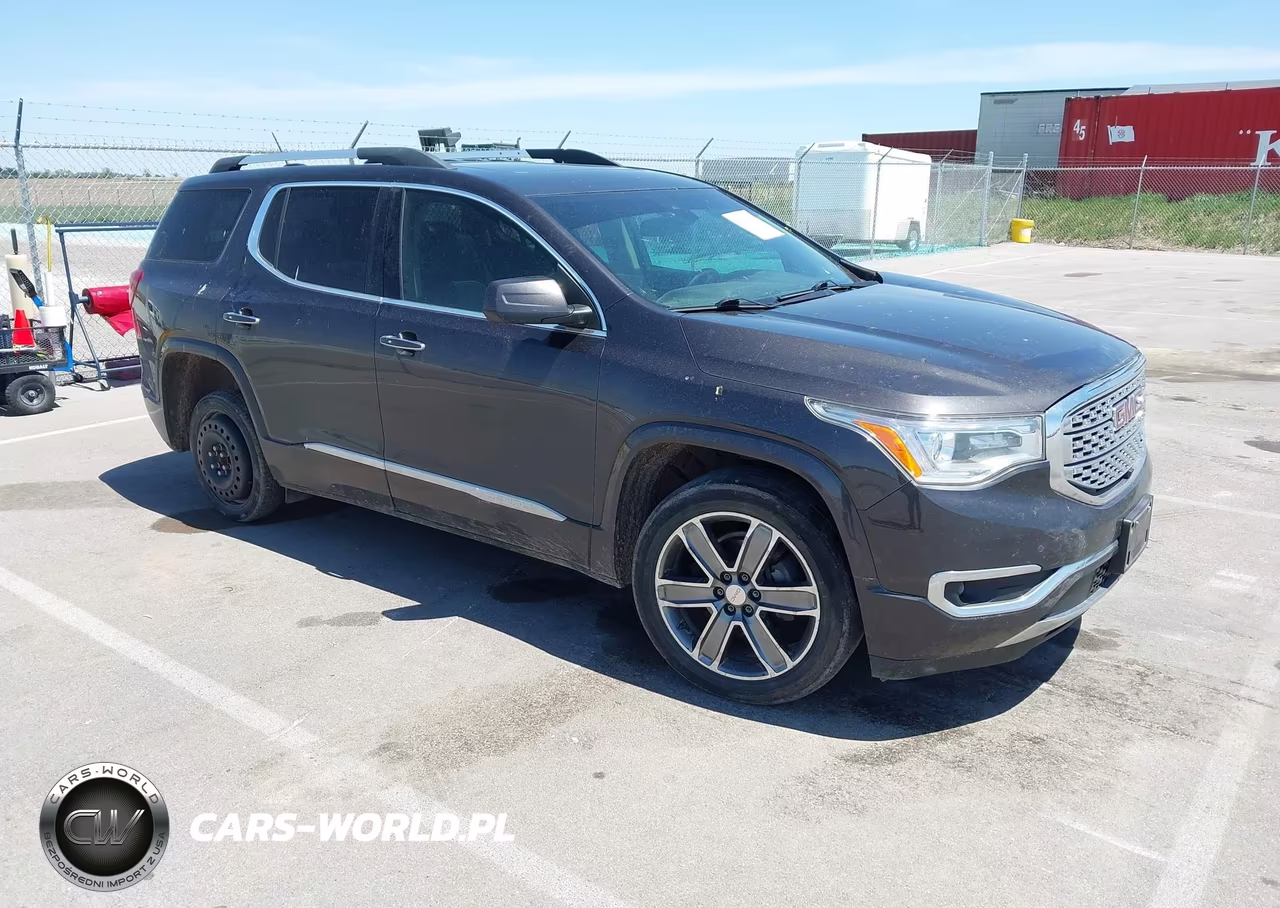 2017 GMC Acadia Denali – zdjęcie 1 z 16