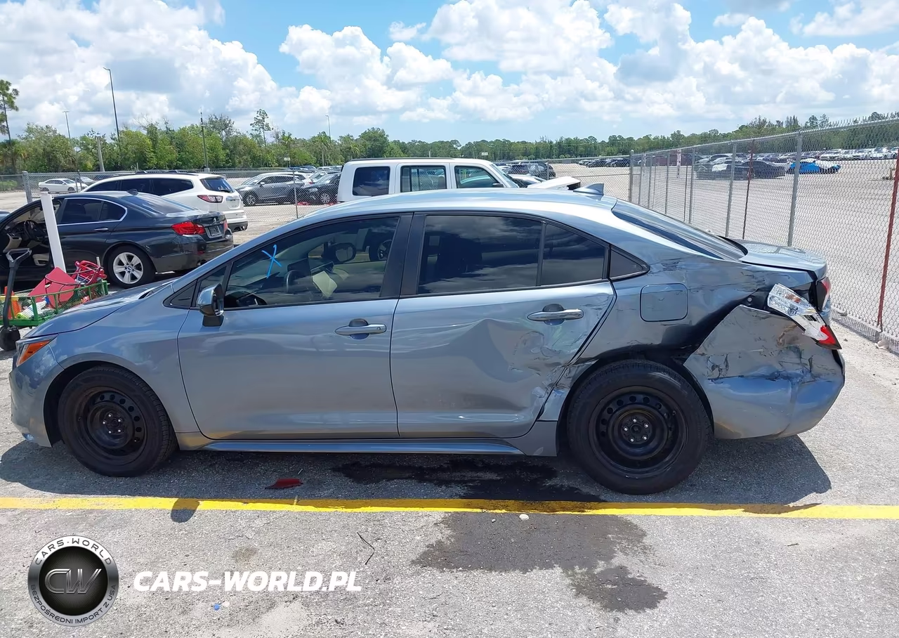 2022 Toyota Corolla Le VIN:JTDEPMAE7NJ224189 - 17