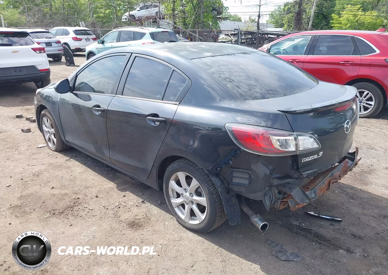 2011 Mazda Mazda3 I Touring VIN:JM1BL1VGXB1405713 - 3