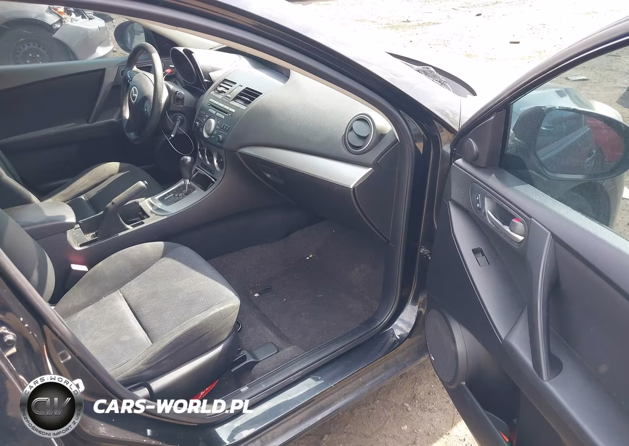 2011 Mazda Mazda3 I Touring VIN:JM1BL1VGXB1405713 - 5