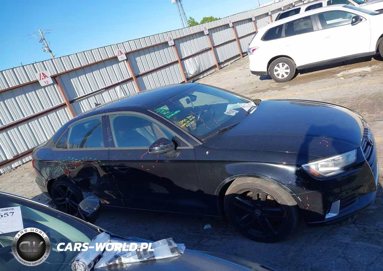 2018 Audi A3 2.0T Premium-2.0T Tech Premium VIN:WAUAUGFF7J1023765 - 13