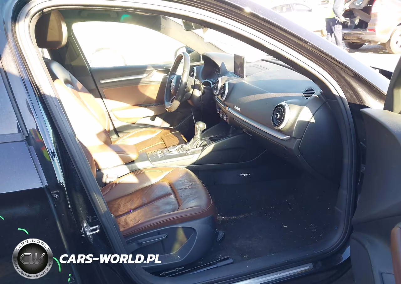 2018 Audi A3 2.0T Premium-2.0T Tech Premium VIN:WAUAUGFF7J1023765 - 5