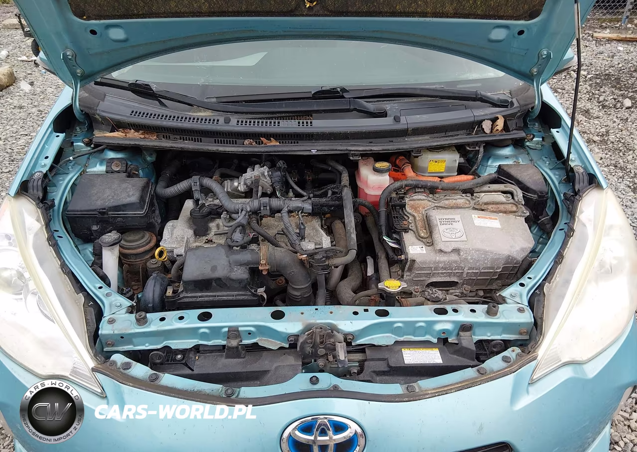 2012 Toyota Prius C Three VIN:JTDKDTB35C1031281 - 10