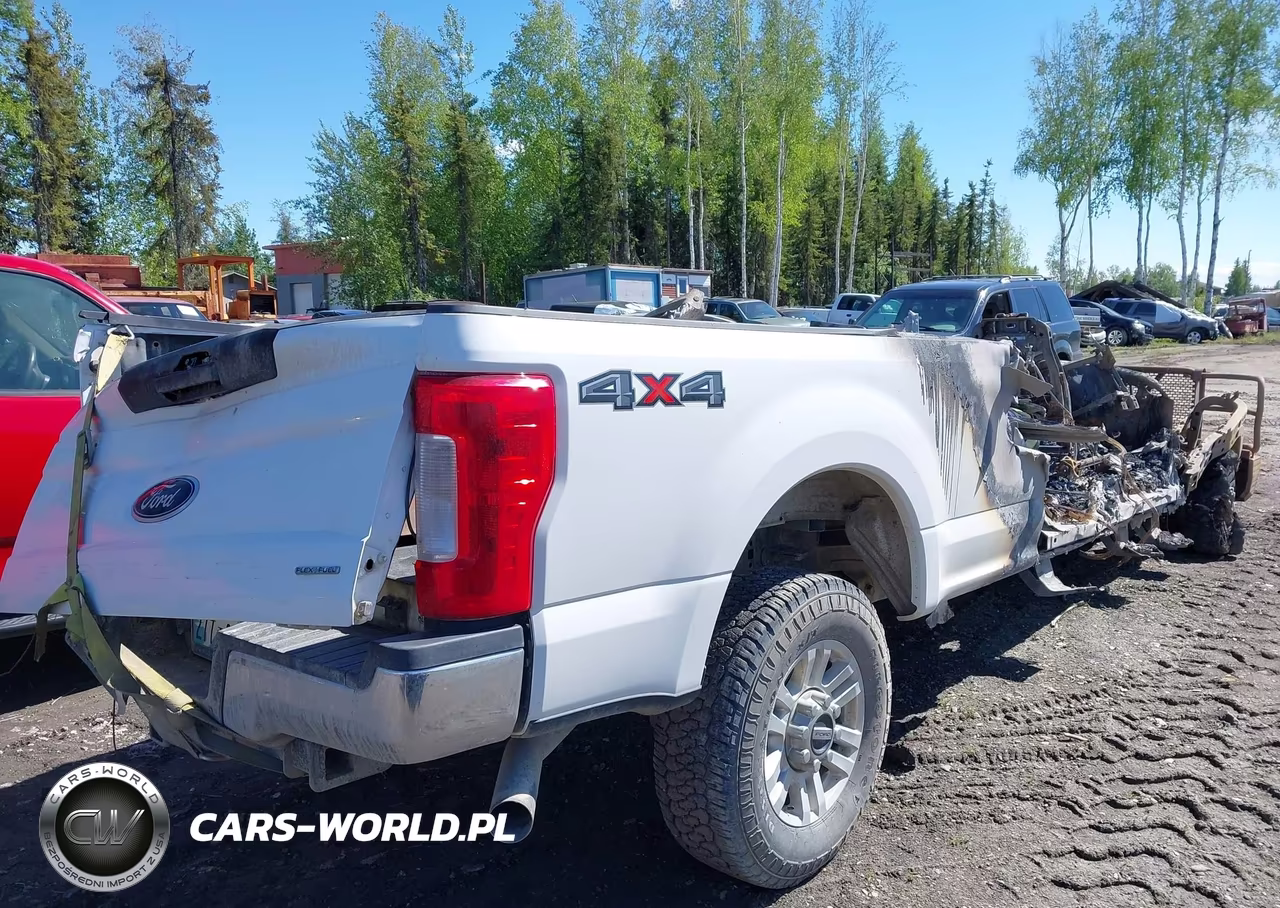 2019 Ford F-350 Xlt VIN:1FT8W3B61KEE58706 - 4