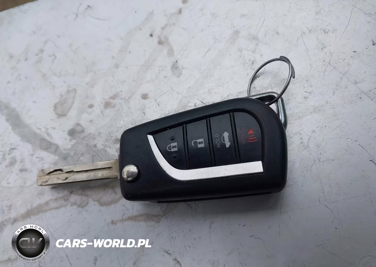 2018 Toyota Camry Le VIN:4T1B11HK6JU584380 - 11