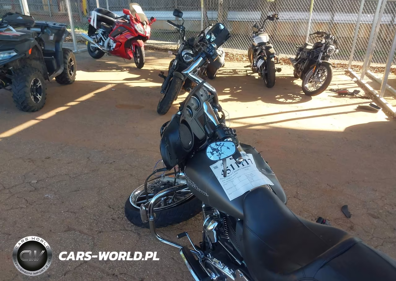 2018 Harley-Davidson Flhx Street Glide VIN:1HD1KBC13JB625737 - 17