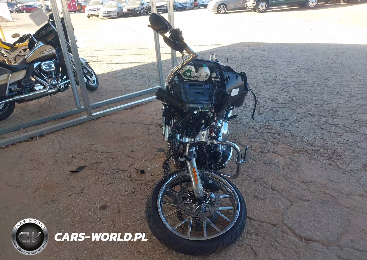 2018 Harley-Davidson Flhx Street Glide VIN:1HD1KBC13JB625737 - 5
