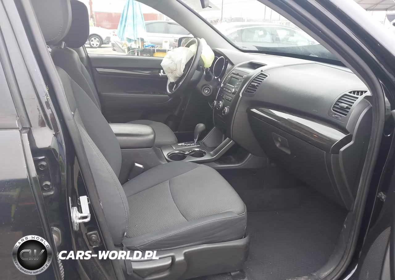 2013 Kia Sorento Lx VIN:5XYKT3A18DG365518 - 5