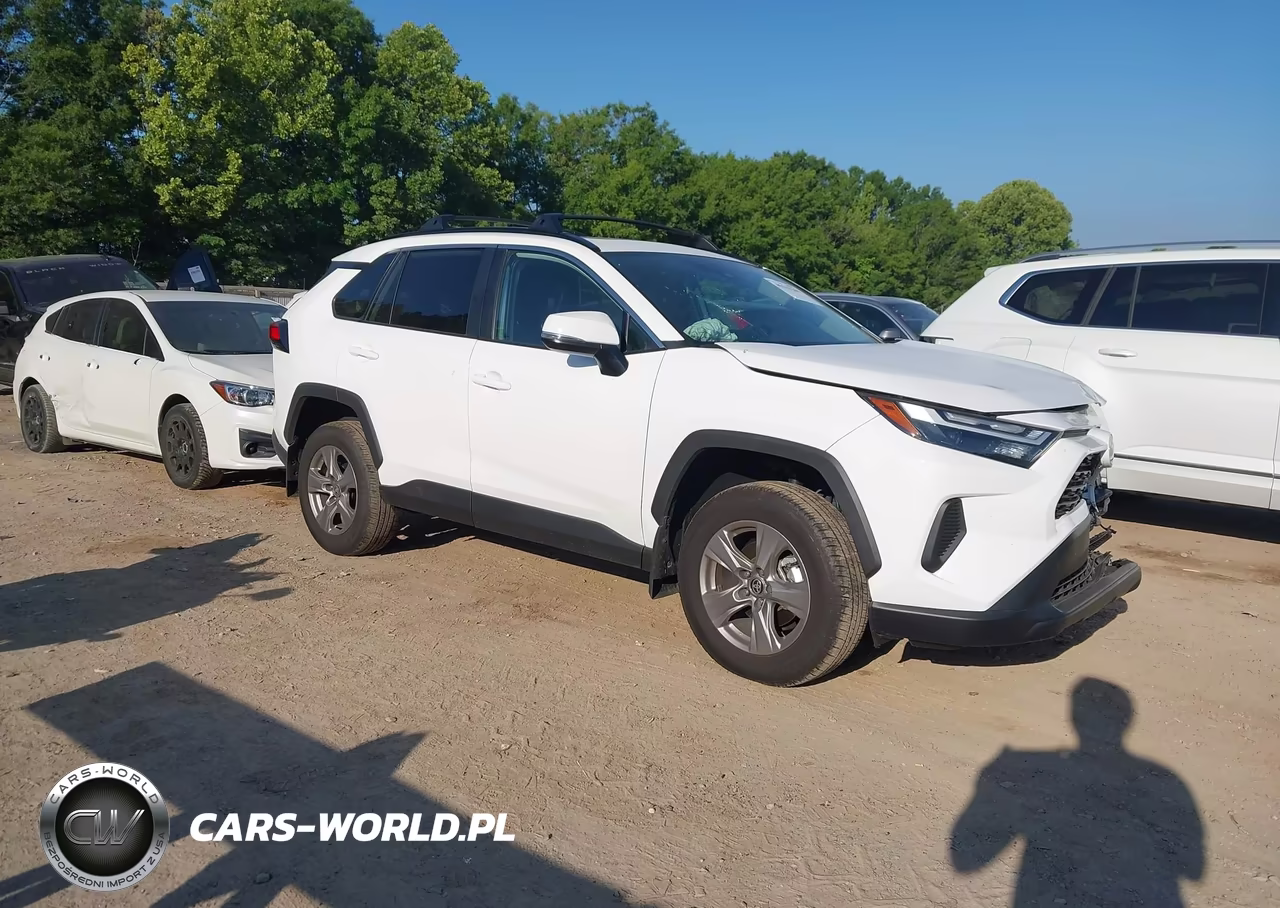 2025 Toyota Rav4 Xle – zdjęcie 1 z 17